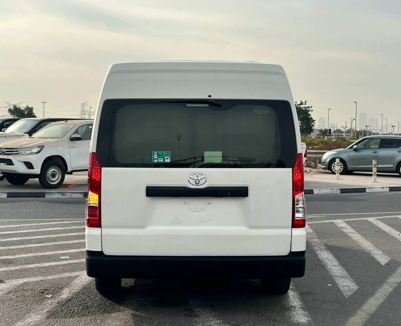 2023 Toyota Hiace GL Toyota Hiace 3.5L V6 - Image 5