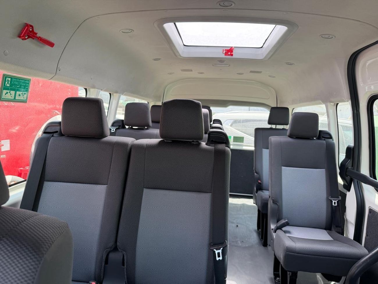2021 Toyota Hiace GL - Image 9