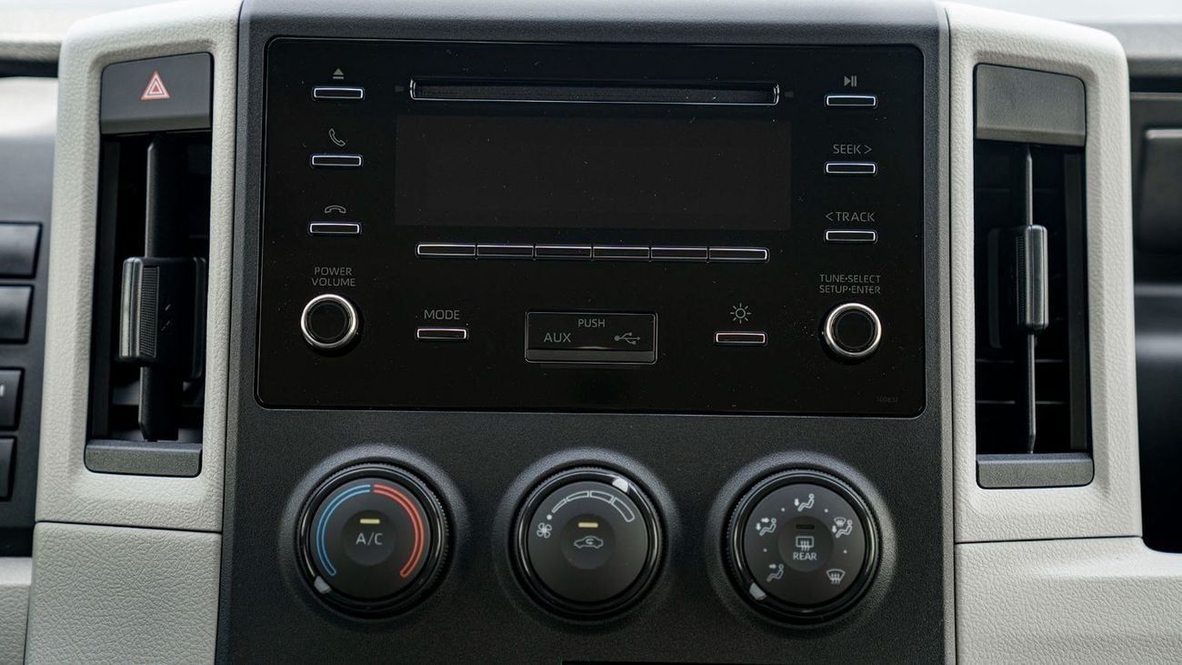 2025 Toyota Hiace GL Commuter GL High Roof 3.5L - Image 16