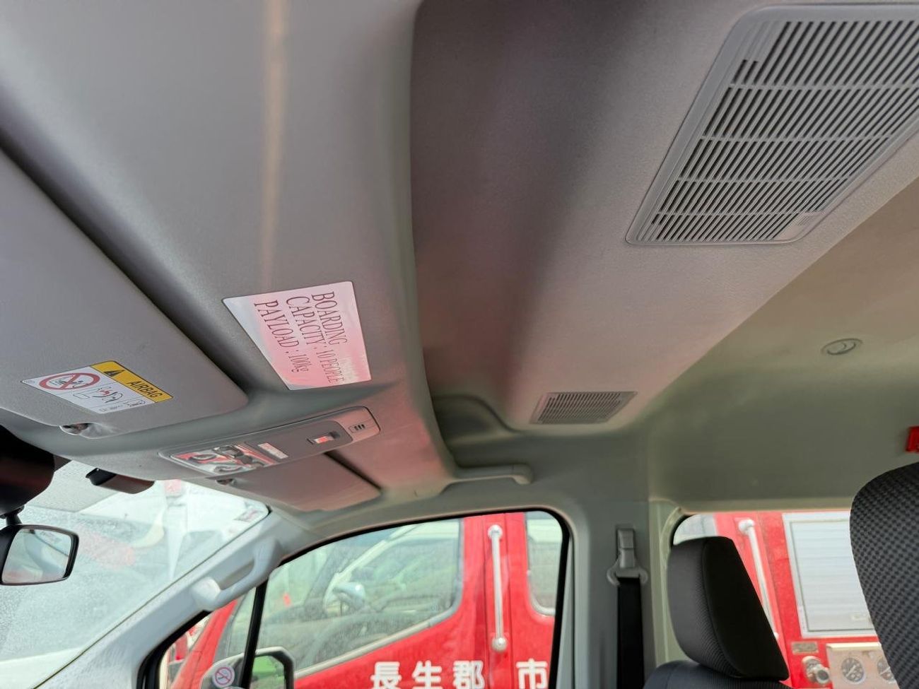 2021 Toyota Hiace GL - Image 18