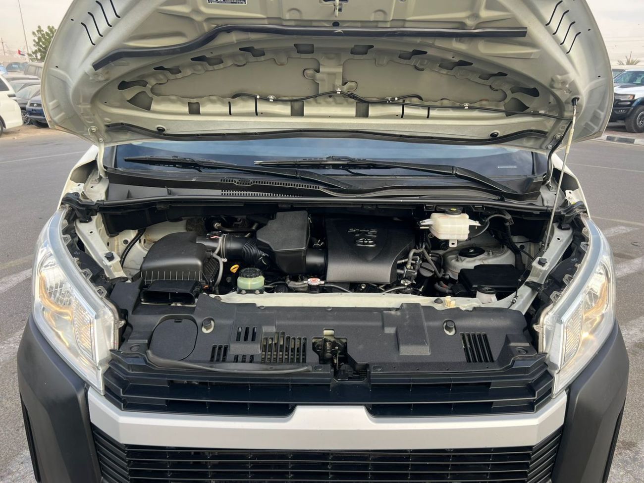 2023 Toyota Hiace GL Toyota Hiace 3.5L V6 - Image 17