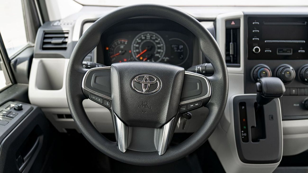 2025 Toyota Hiace GL Commuter GL High Roof 3.5L - Image 25