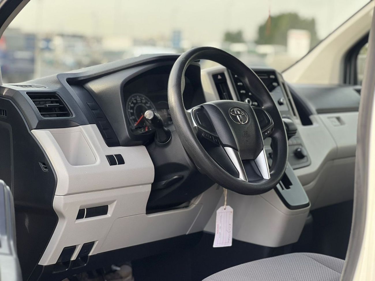 2023 Toyota Hiace GL Toyota Hiace 3.5L V6 - Image 19